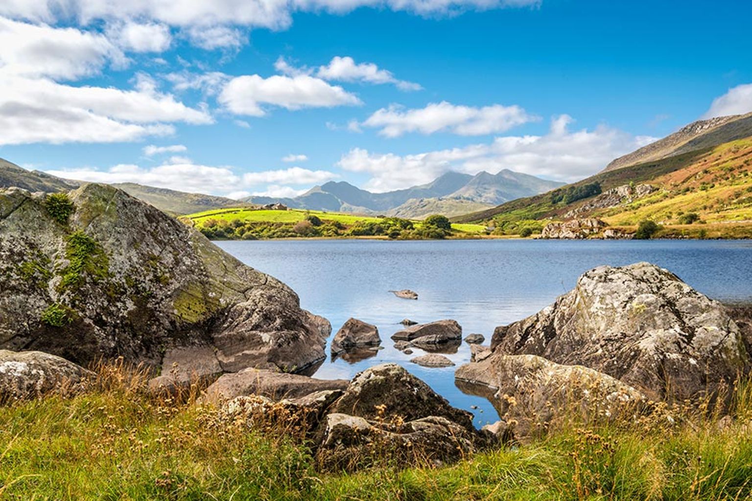 Snowdon to be called Yr Wyddfa
