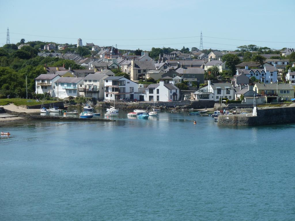 Cemaes Bay Self Catering Holidays Cottages