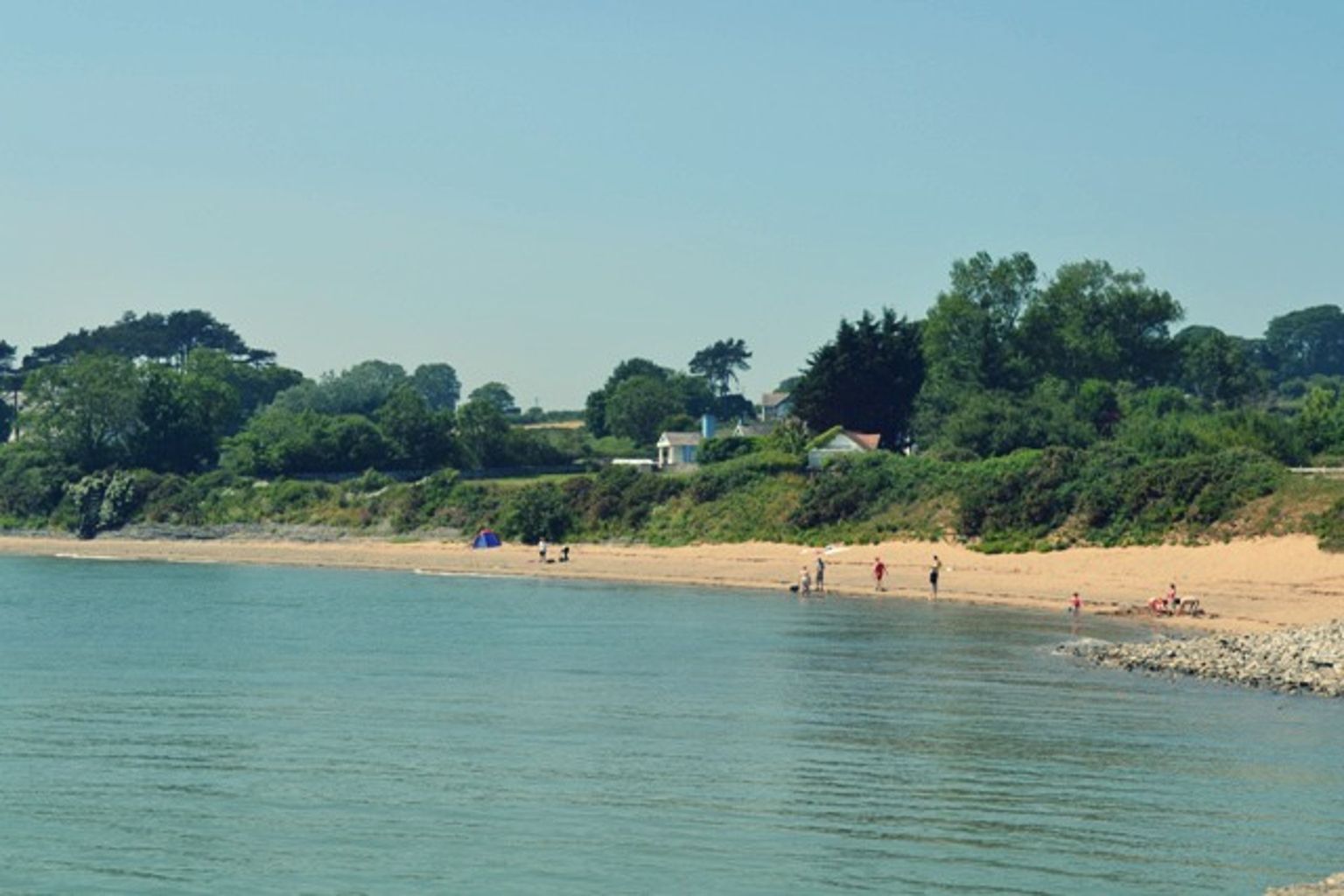 Quiet Beaches & Cosy Inns: Why Anglesey in November Is Pure Magic