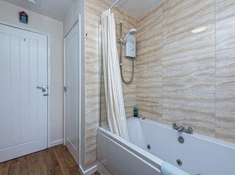 Photo of Lon Penrhyn