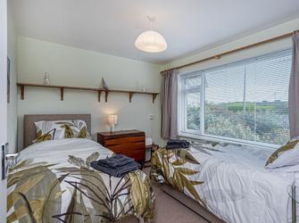 Photo of Lon Penrhyn