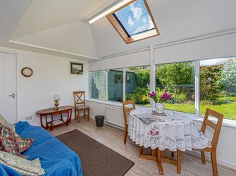 Photo of Lon Penrhyn