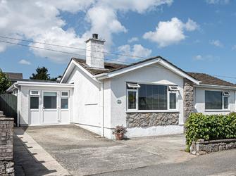 Photo of Lon Penrhyn