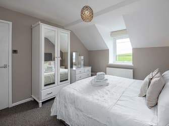 Photo of Neigwl View