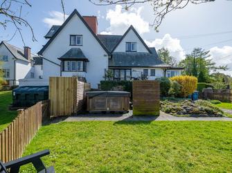 Photo of Wern y Wylan - Court