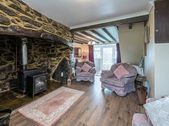 Fox’s Lair Farmhouse