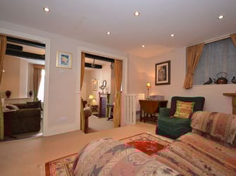 Photo of Kings House